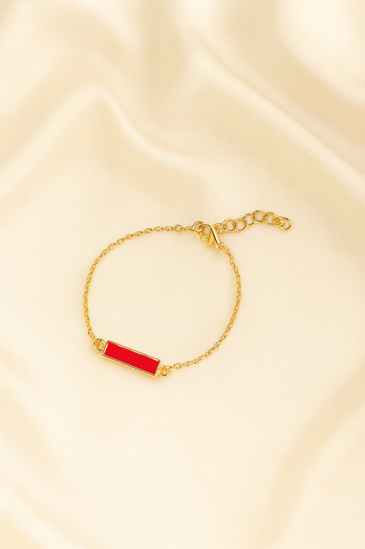 ✨ Bracelet Doré à Barre Rouge